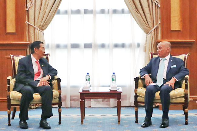 02.07.24 LegCo Speaker receives Indonesian visitors