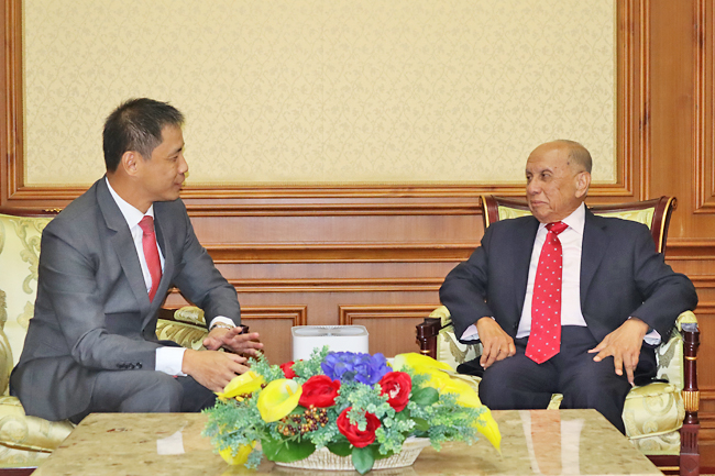 09.04.24 LegCo Speaker, envoy discuss host of issues