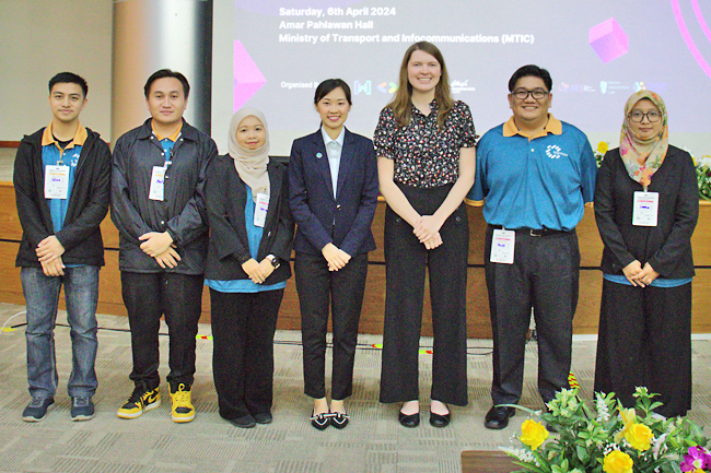09.04.24 LegCo member underlines importance of digital tool mastery