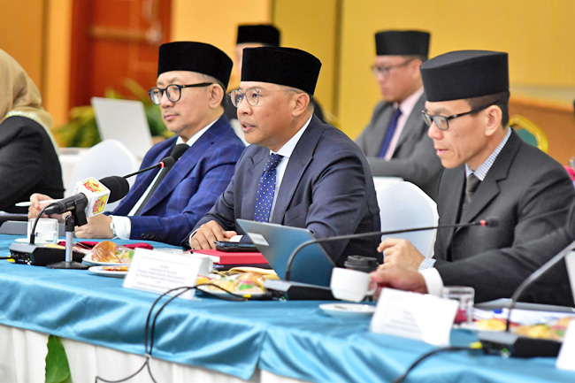 14.02.25 MTIC, LegCo members meet at engagement session