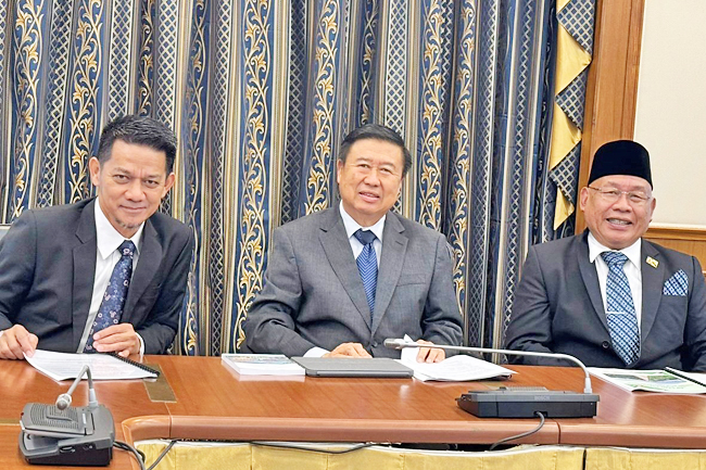 14.12.24 ASEAN parliamentarians discuss sustainable investment