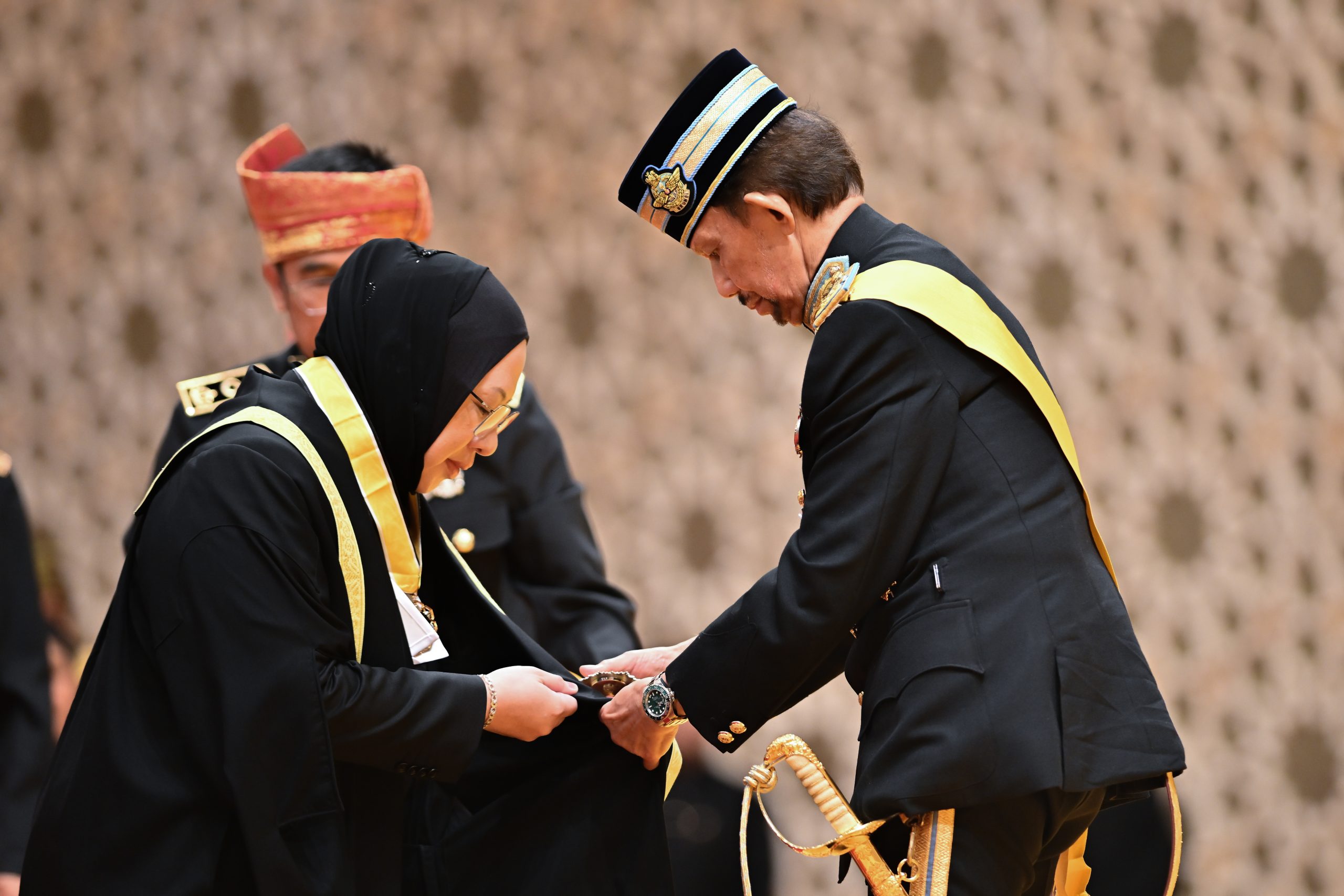 17.07.25 Royal recognition of loyal service