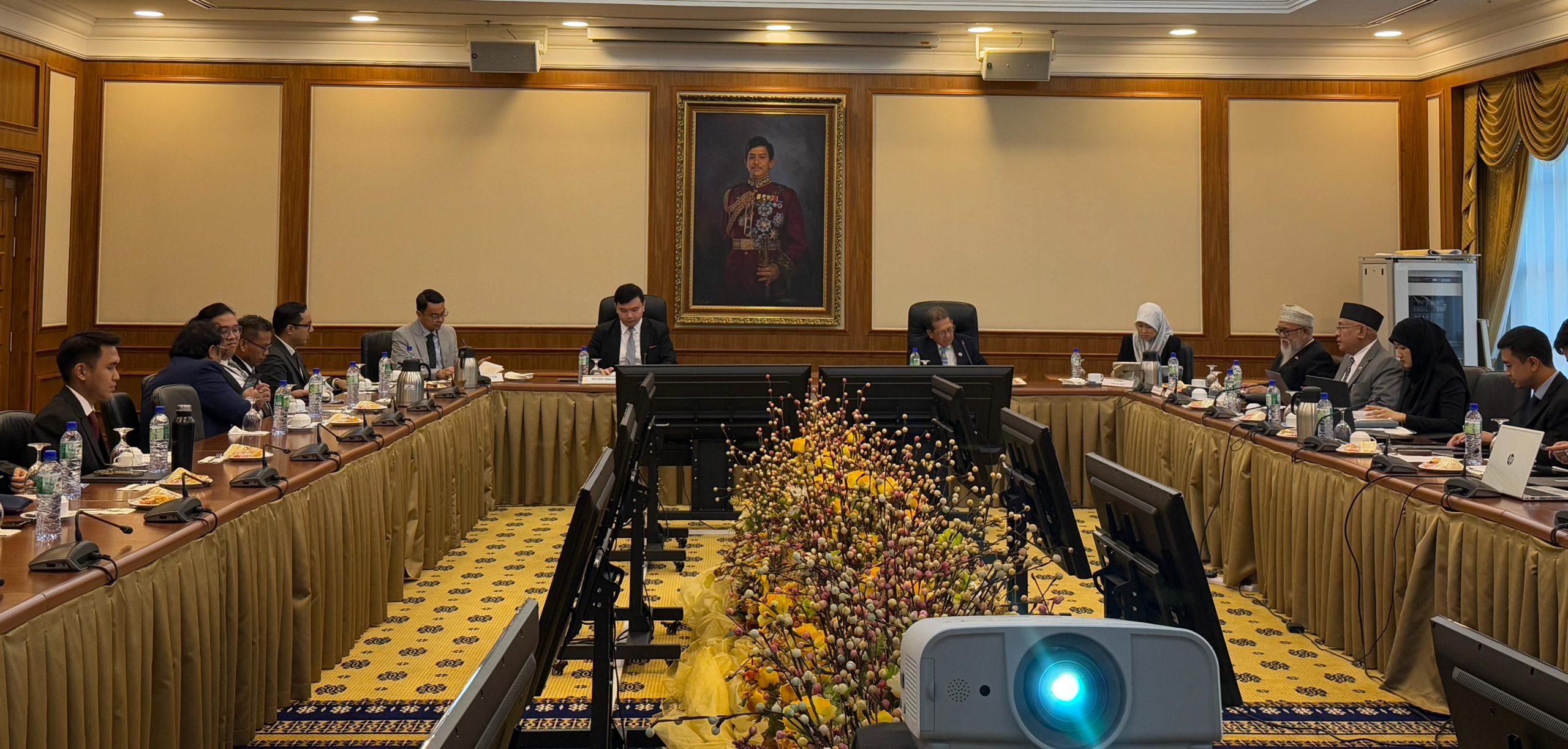 18.01.25 LegCo holds meeting session with Parliament of Malaysia