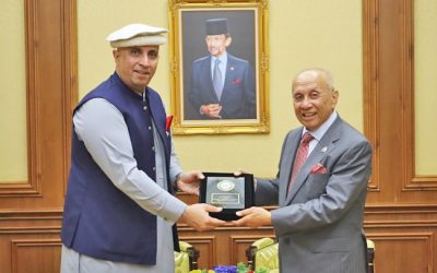 28.05.25 LegCo Speaker receives courtesy calls from foreign envoys