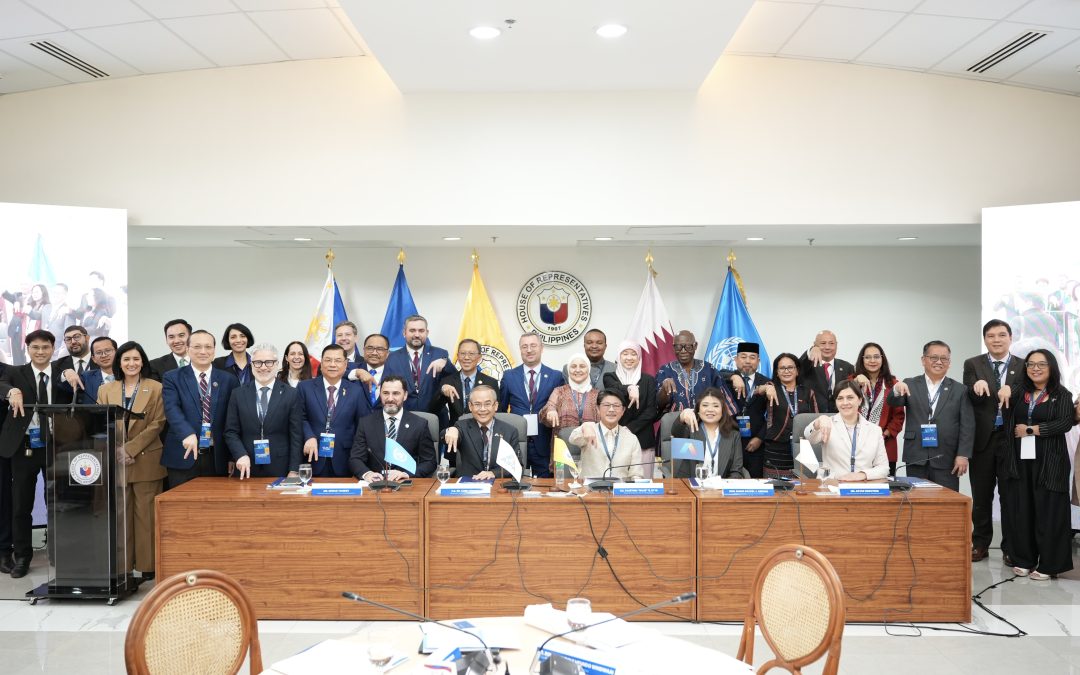 17.02.26 LegCo members attend training programme in Manila