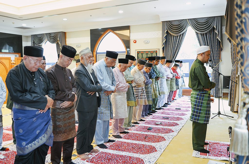 04.03.26 Religious gathering sets tone for 22nd Legislative Council opening