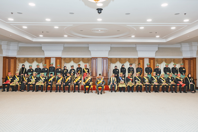 13.03.26 His Majesty graces opening of 22nd LegCo session