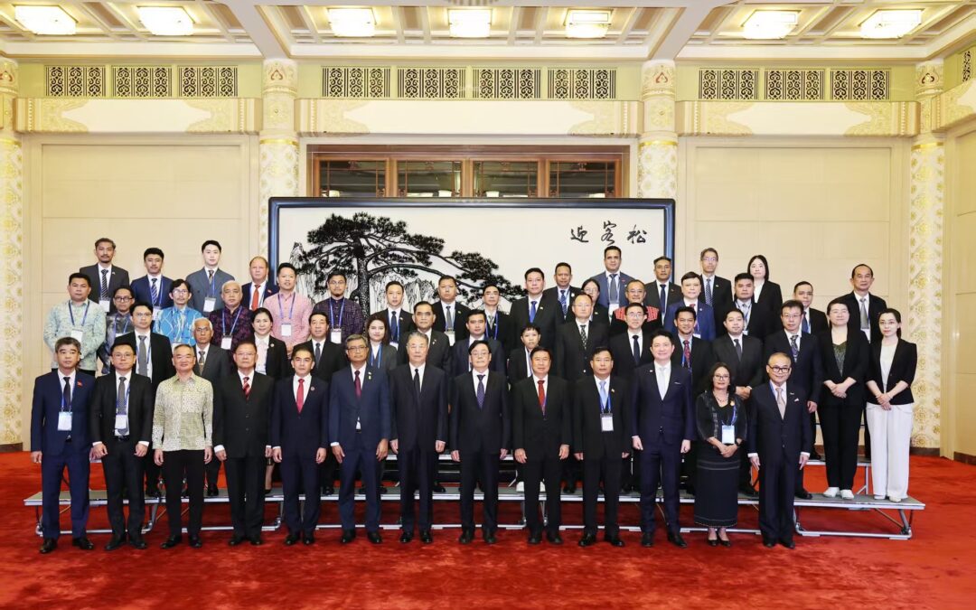 31.08.26 LegCo members join seminar in China